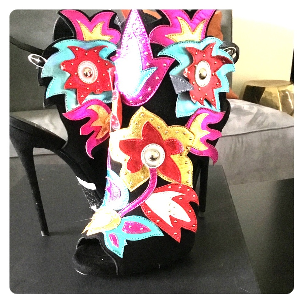 Giuseppe high heeled bootie